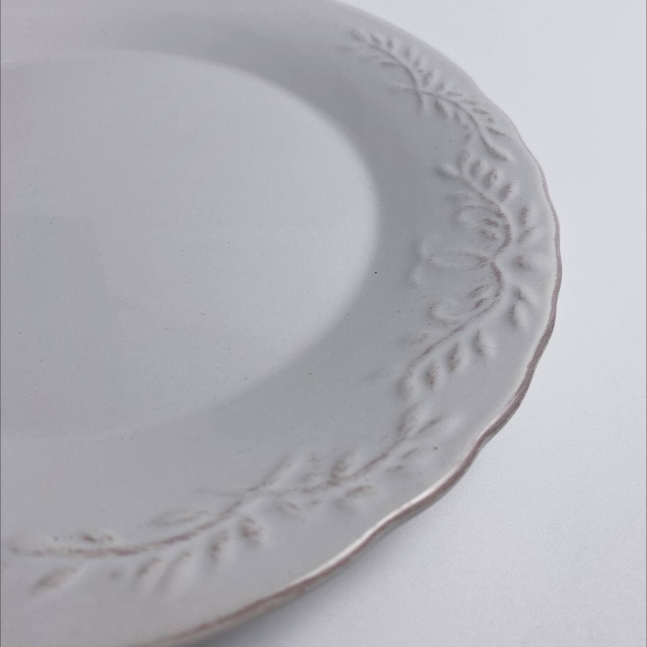 Retro - Floral Embossed Plate